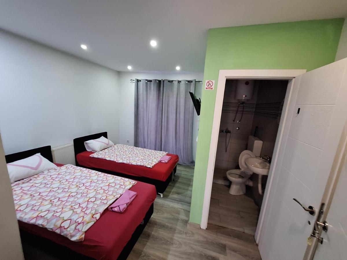Apartmani Lana SJJ Exterior foto