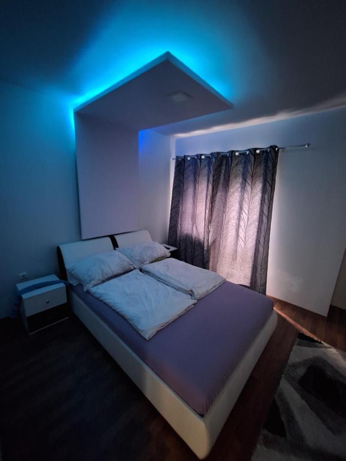 Apartmani Lana SJJ Exterior foto